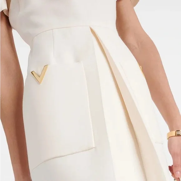 Valentino Garavani Cream Short Sleeve Mini Dress with Gold V Accents - Picture 2 of 8